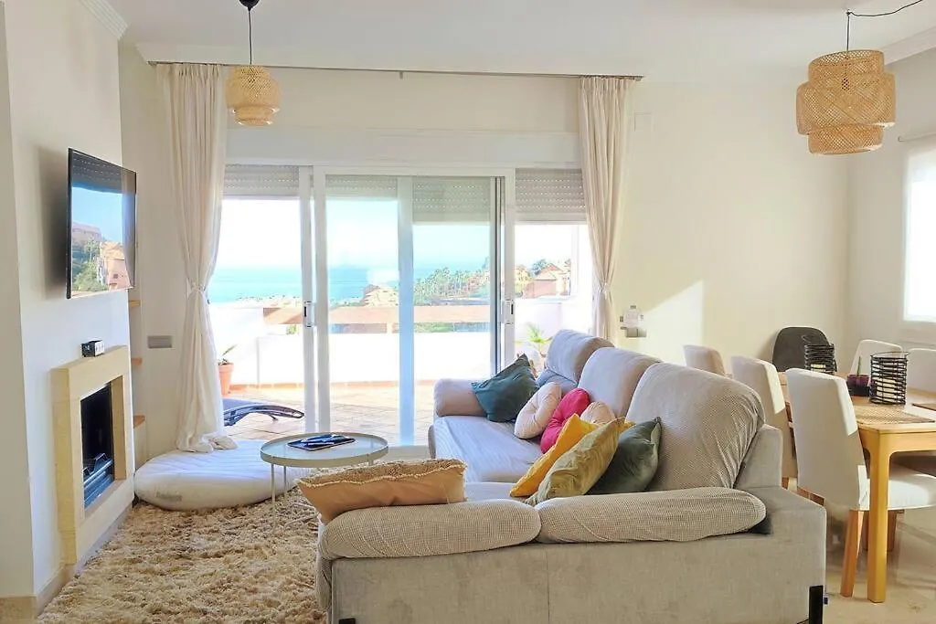 Atico Con Agradables Vistas location