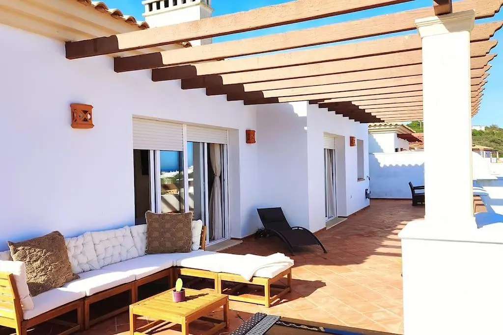 Atico Con Agradables Vistas Apartment Alcaidesa Spain